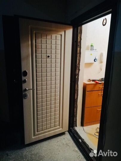 Входные двери со склада. Доставка и установка