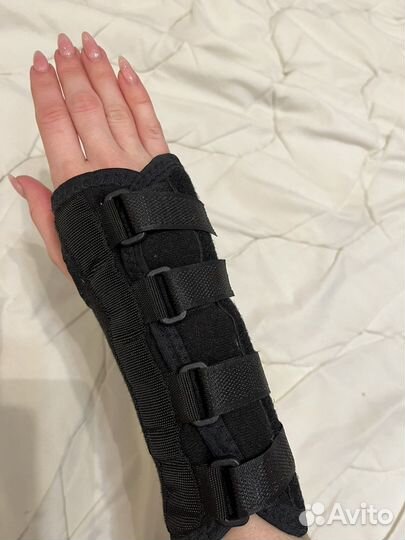 Ортез на лучезапястный сустав правый