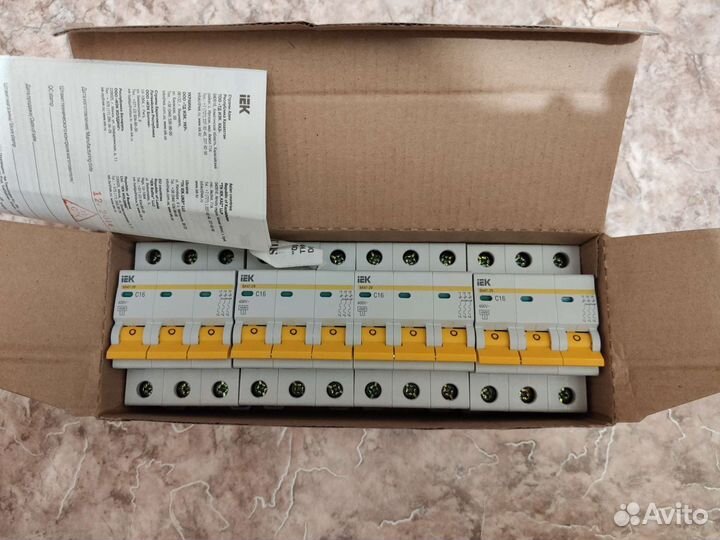 Автоматический выключатель 3-п