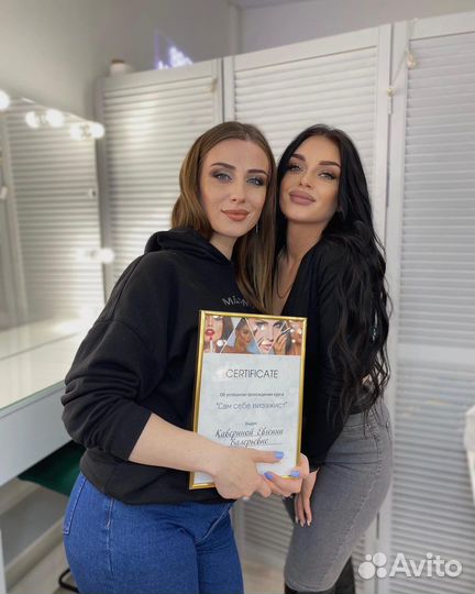 Макияж и создание причёски