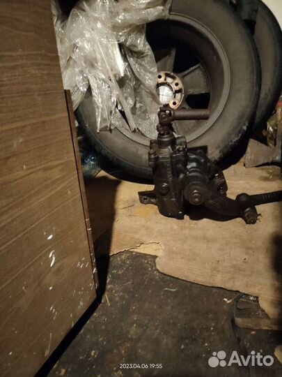 Рулевой редуктор на Исузу Ql 5100 5 тонн