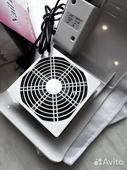 Пылесос вытяжка для маникюра настольная