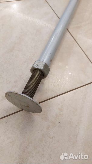 Турник межстенный