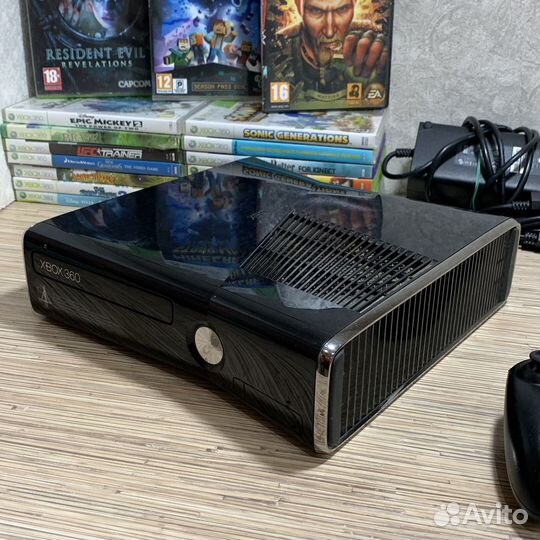 Xbox 360 Slim 250Gb LT3 + 17Дисков