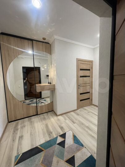 2-к. квартира, 62 м², 8/9 эт.