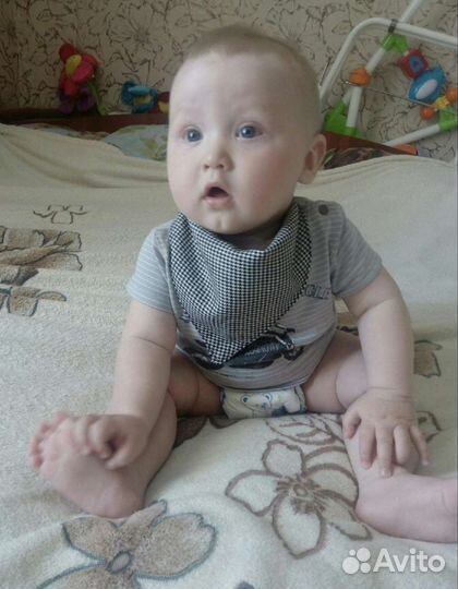 Треугольный шарфик слюнявчик