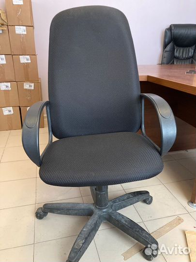 Компьютерное кресло