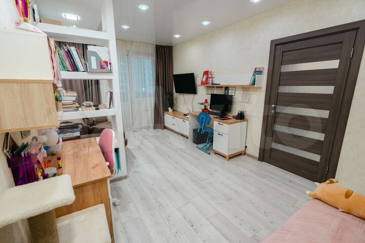 2-к. квартира, 59 м², 3/17 эт.