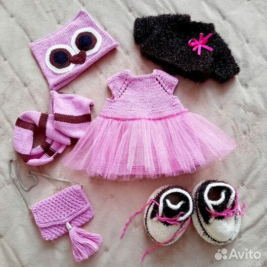 Вязаная зайка Стеша 45 см с гардеробом