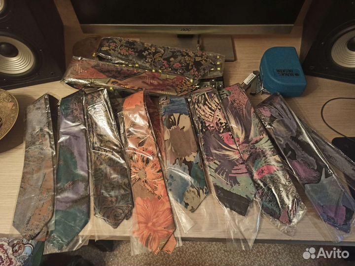 Галстуки итальянские и французские цена за всё