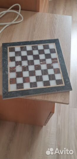 Шахматы из оникса подарочные