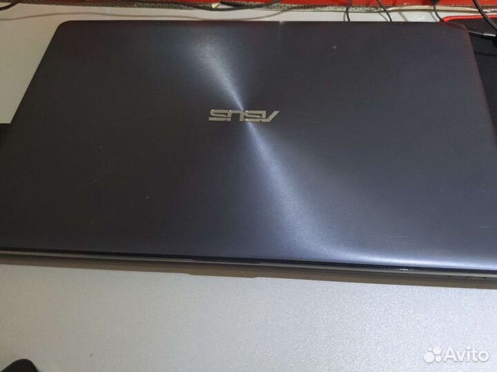 Ноутбук asus