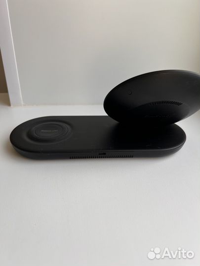 Беспроводная зарядка samsung для 2 устройств