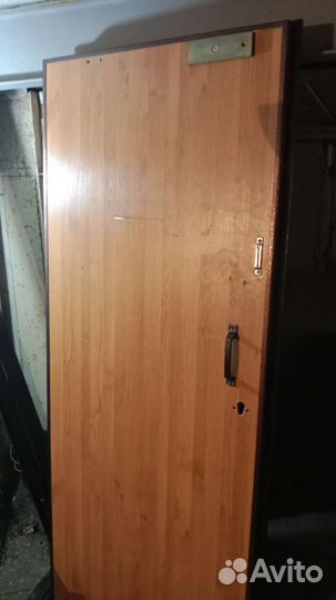 Дверь входная металлическая