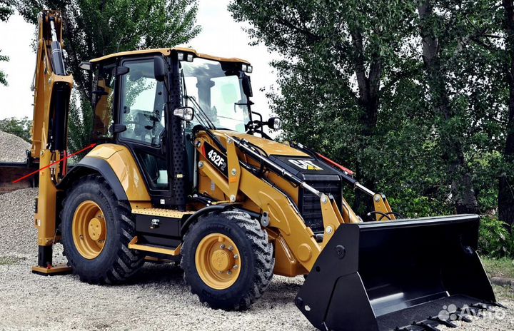 Стекло за дверью правое погрузчика Caterpillar 432