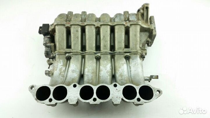 Коллектор впускной Mitsubishi Sigma F16A 6G72 1991