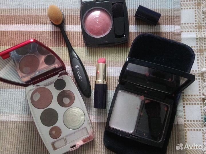 Набор косметики пакетом люкс