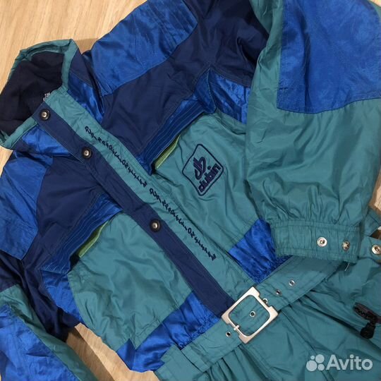 Комбинезон горнолыжный