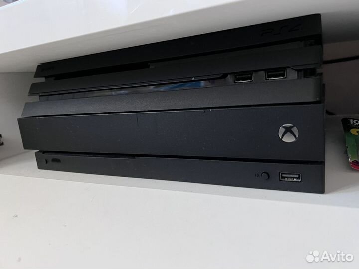 Ps 4 Pro xbox One X 1TB