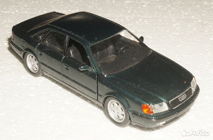 1:43 Schabak Audi 100 C4 темно-зеленый