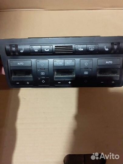 Блок управления климат контролем Ауди А8 Д2