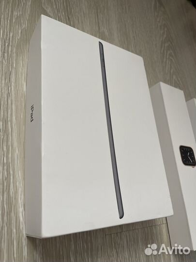 Коробка от iPhone