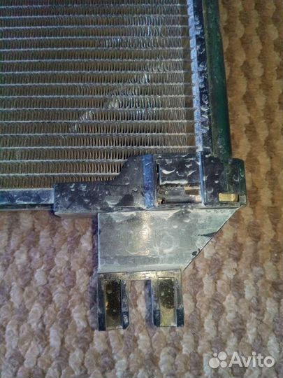 Радиатор на Лексус гибрид 2020г