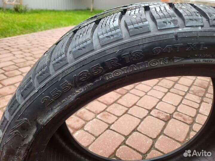 Nokian Tyres Hakkapeliitta 7 255/35 R18 94T