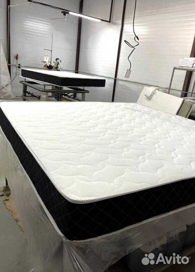 Матрас двухспальный мягкий пружинный