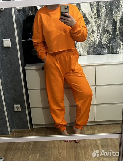 Спортивный костюм женский оранжевый