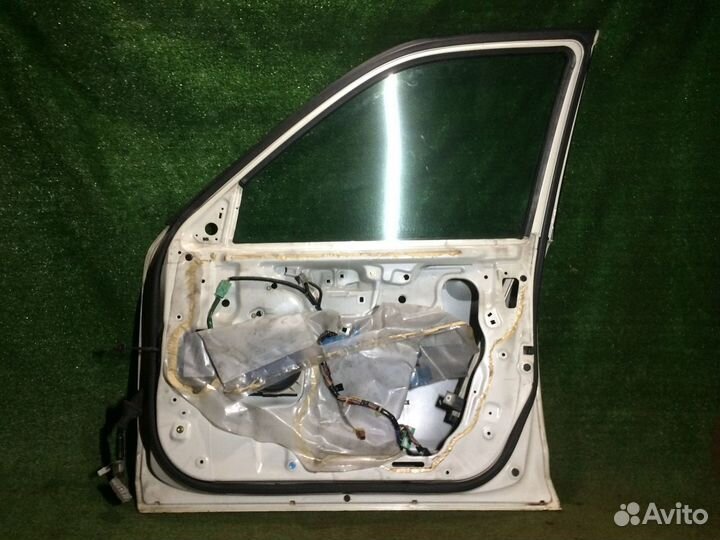 Дверь передняя правая Honda CR-V RD5 Белая вздут г