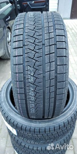 Triangle PL02 255/35 R20 97W