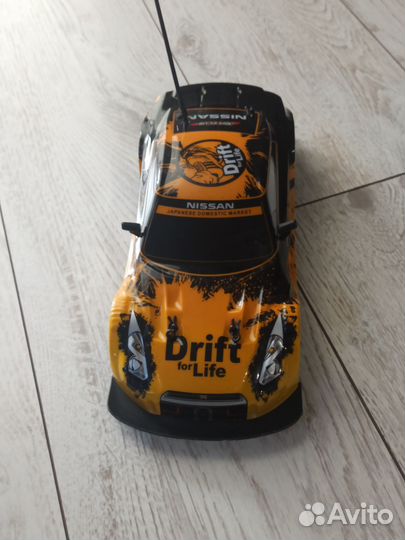 Радиоуправляемая машина для дрифта