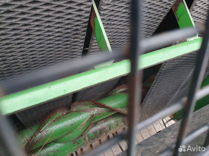 Пресс-подборщик John Deere 590, 2002