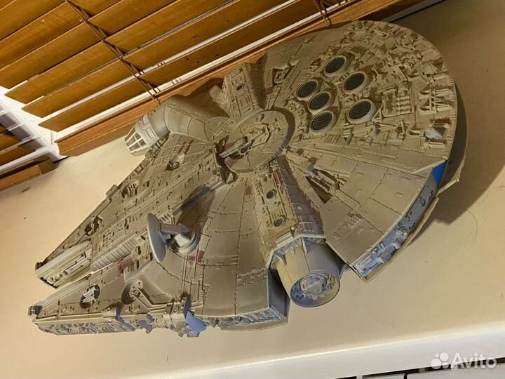 Модель Сокол Тысячелетия Millennium Falcon Revell