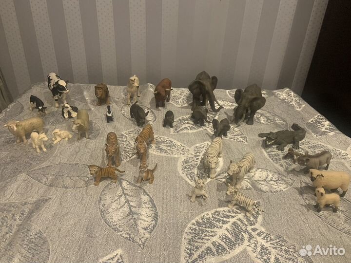 Коллекция игрушек фирмы Schleich (S)