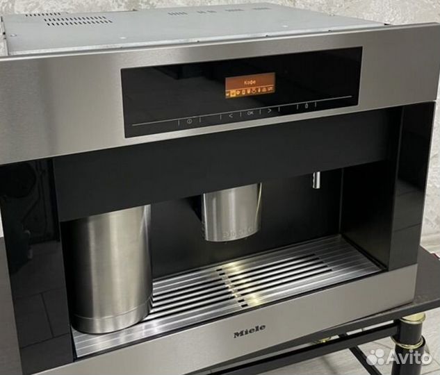 Встраиваемая кофемашина miele