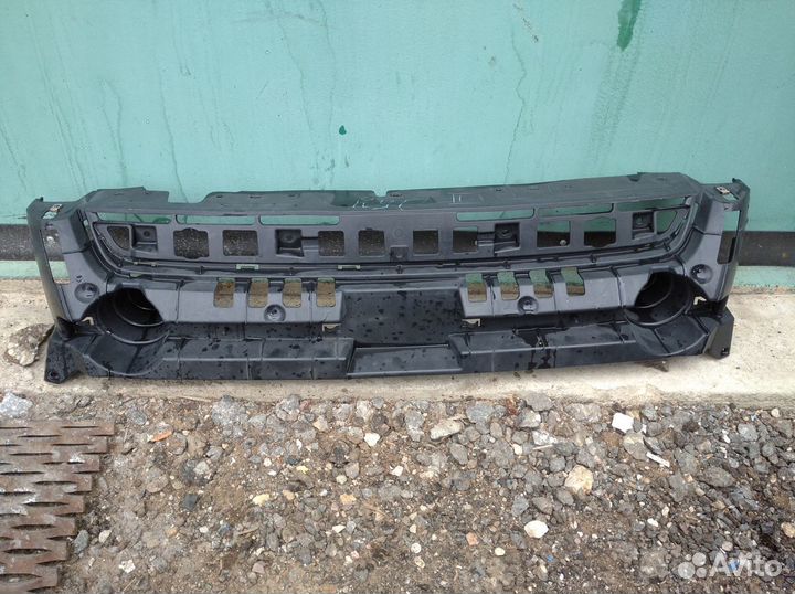 Кронштейн переднего бампера Форд Куга-2 2012-2016