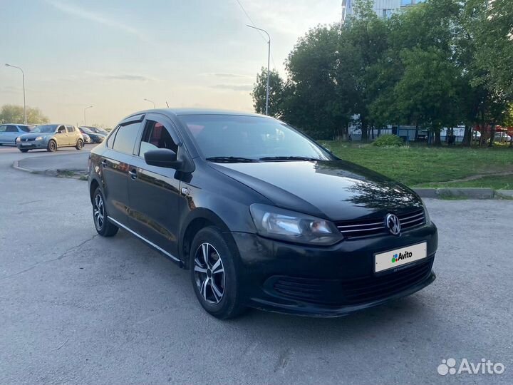 Volkswagen Polo 1.6 МТ, 2015, 233 000 км