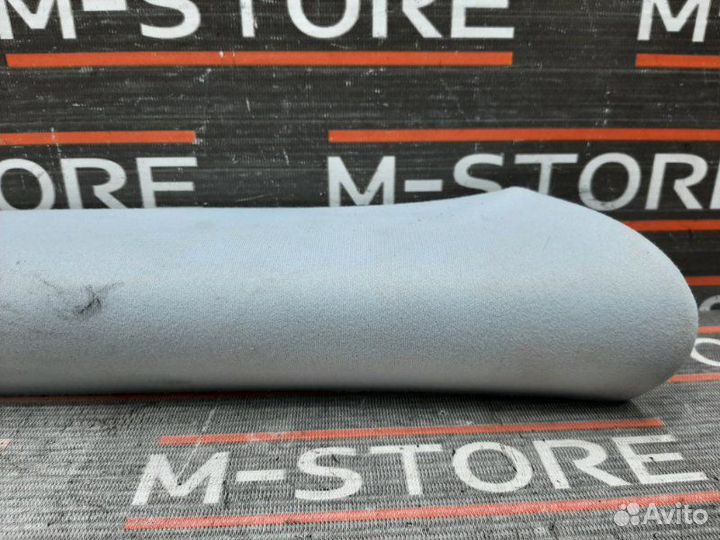 Обшивка стойки передняя правая Mercedes-Benz