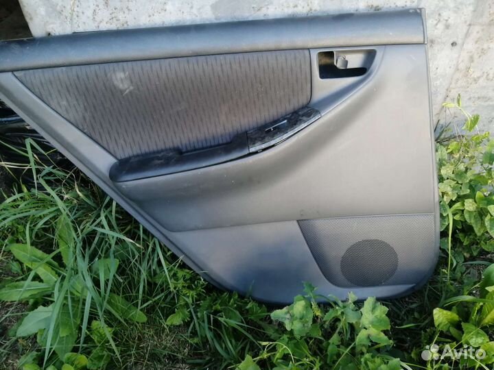 Дверные карты toyota corolla 120