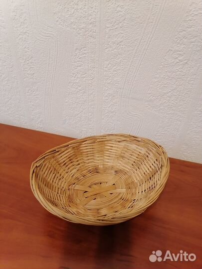 Плетеная конфетница, ваза, корзинка