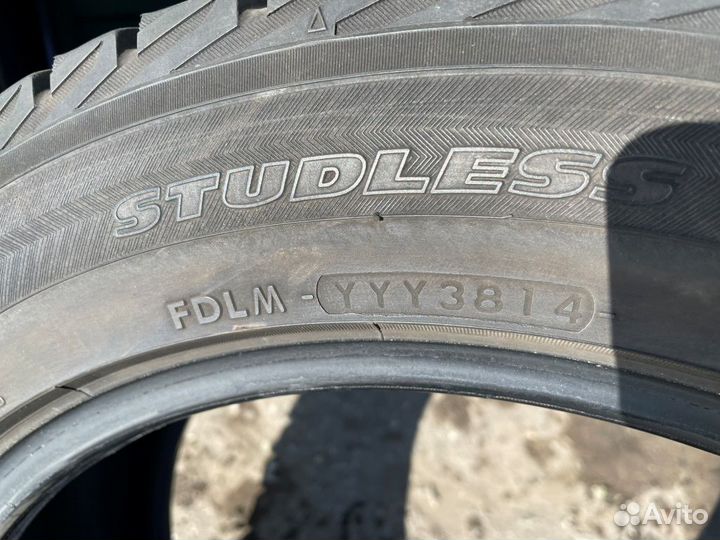 Yokohama Ice Guard IG30 215/55 R17