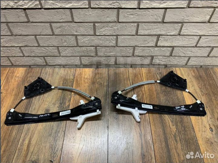 Volkswagen Jetta 6 Стеклоподъемник электр. задний