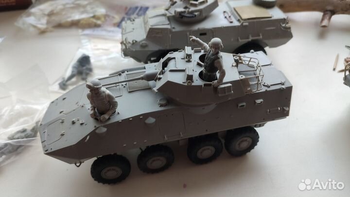 Модели 1/35 Lav-25, M1117, M1127 с допами