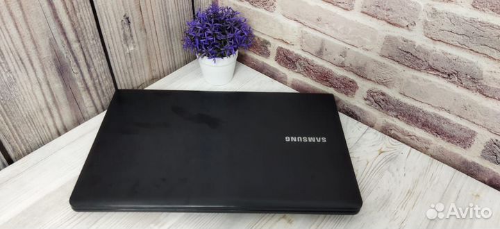 Ноутбук Samsung 355E5C (NP355E5C-S05RU)