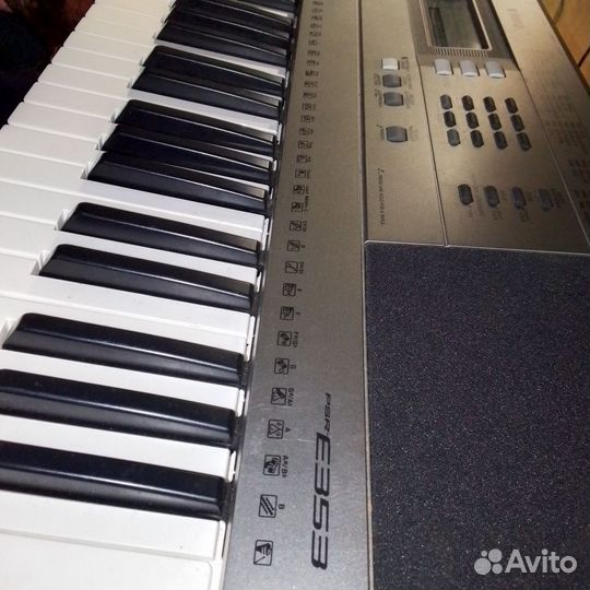 Синтезатор Yamaha PSR-e353