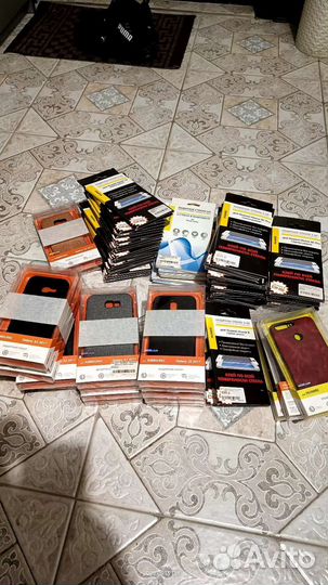 Чехлы на телефон