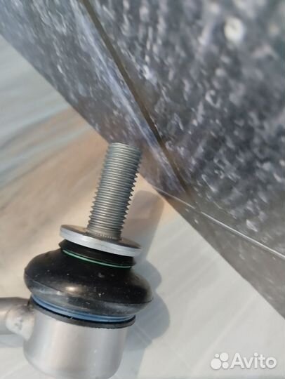 Стойкa стaбилизaторa передняя левaя И правая BMW