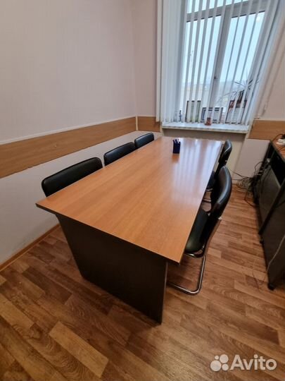 Продам комплект офисной мебели